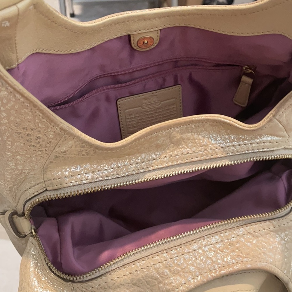 Coach handbag - Picture 3 of 4
